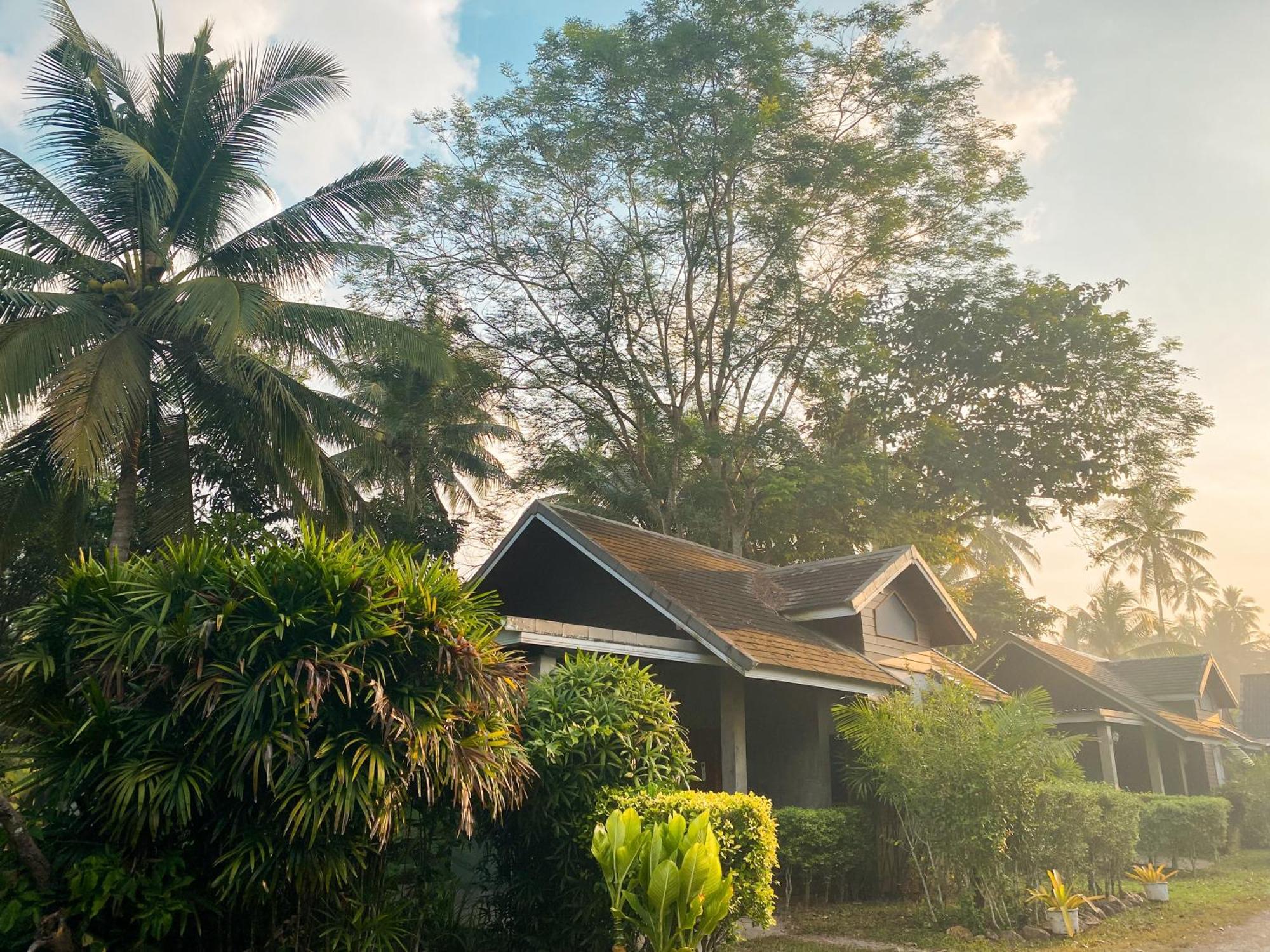 Villa Varich Chumpon Extérieur photo